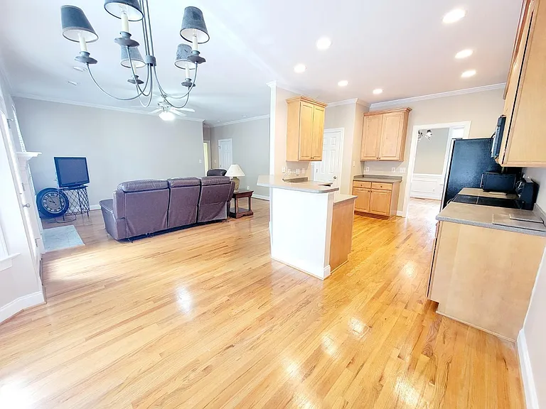 1217 Crozier Ct — Photo 20