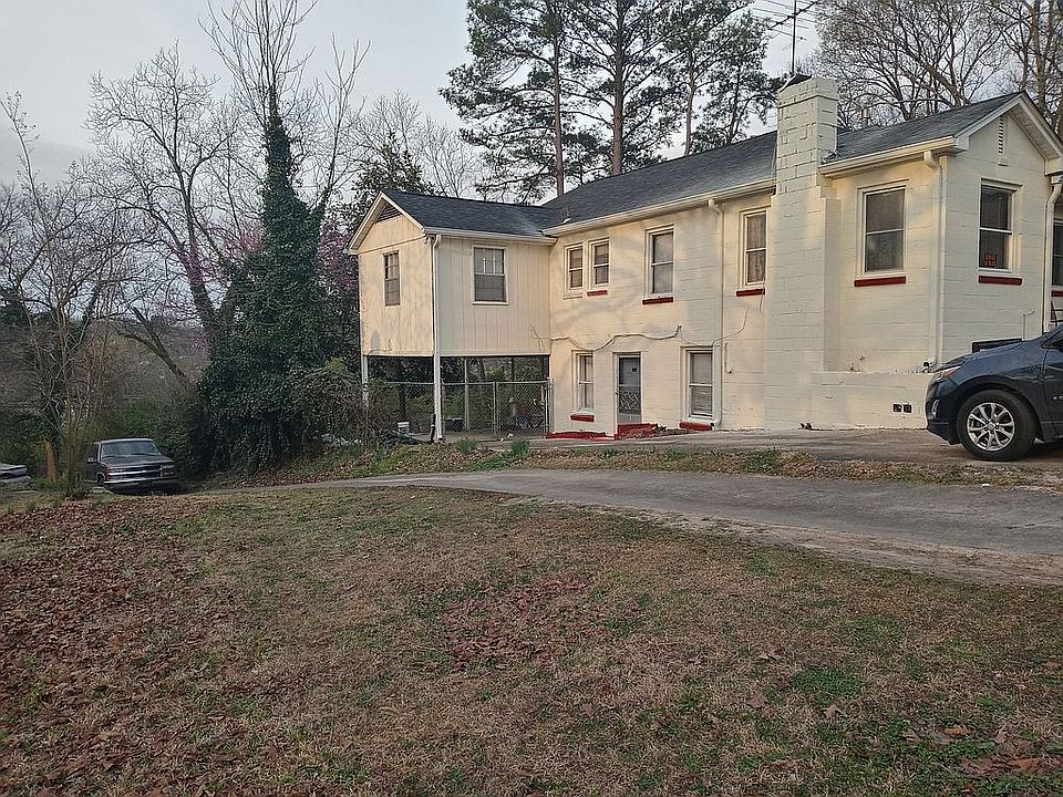 2nd image of 1551 Mountain Dr
