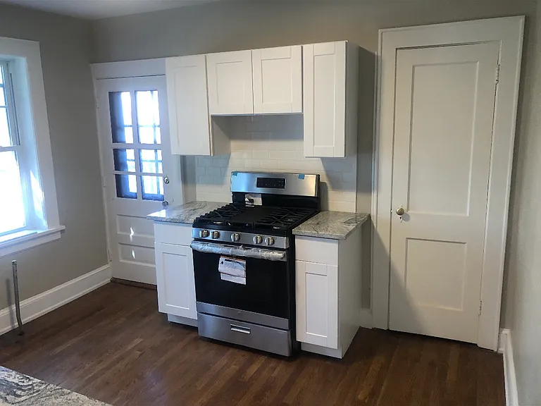 24 Circular Ave #3A — Photo 6