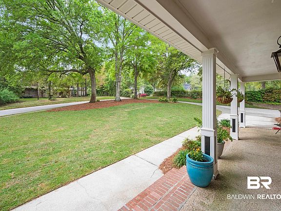 3rd image of 7575 Ohara Dr