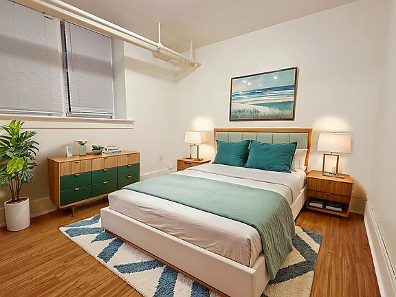 5th image of 106 Glenwood Ave APT 2B