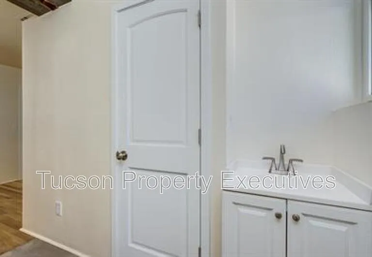 85 W Simpson St — Photo 10