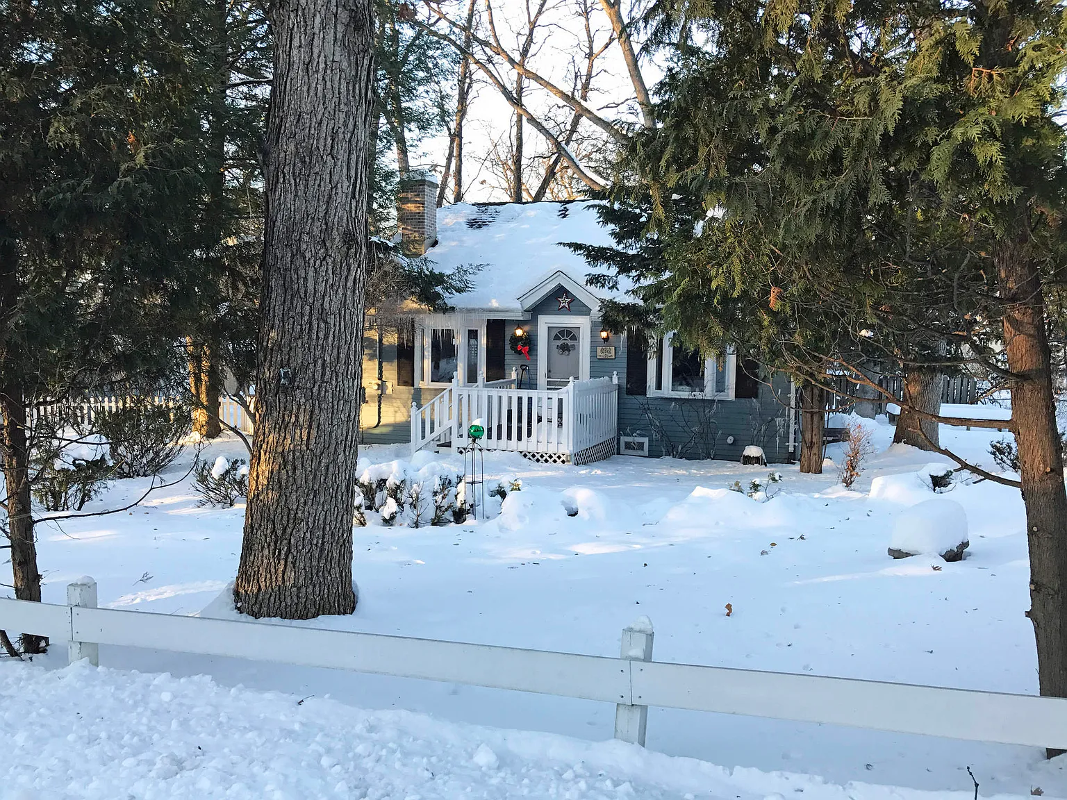 210 Waubun Dr photo 1