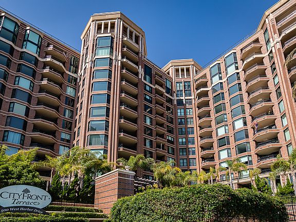 2nd image of 500 W Harbor Dr Unit 720