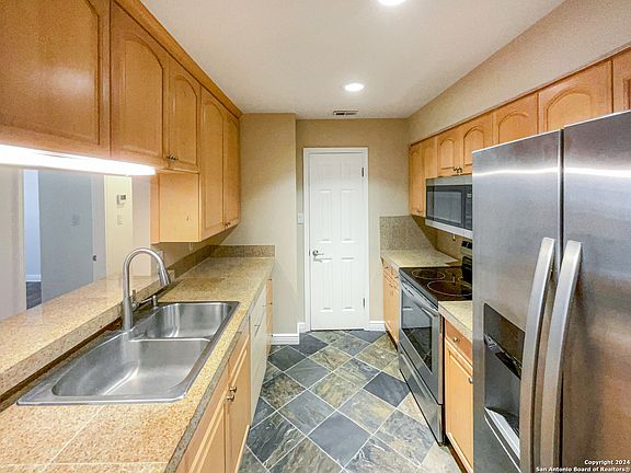 2nd image of 11839 PARLIAMENT ST #611