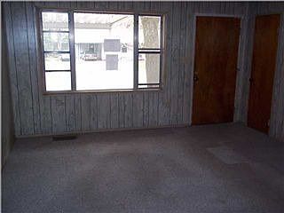 4th image of 2775 Brookwood Dr