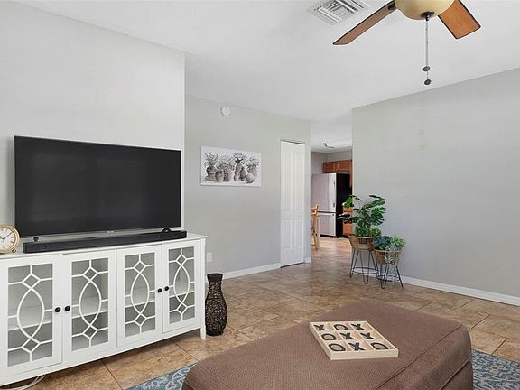 4th image of 1744 26TH AVENUE N