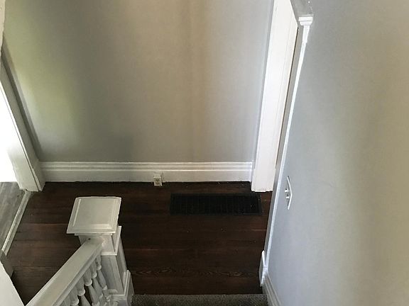 2nd image of 181 N Monroe Ave #181