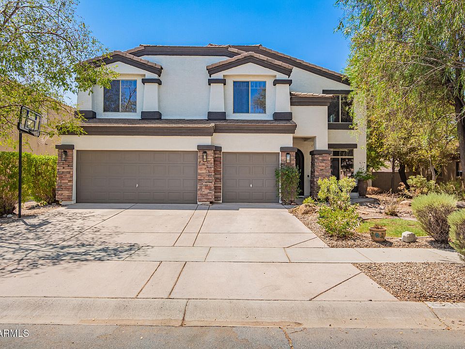 1st image of 2245 W CAMERON Boulevard