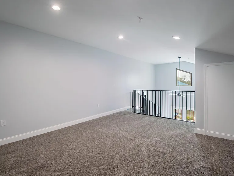 225 Winter Garden Dr #B4 — Photo 17