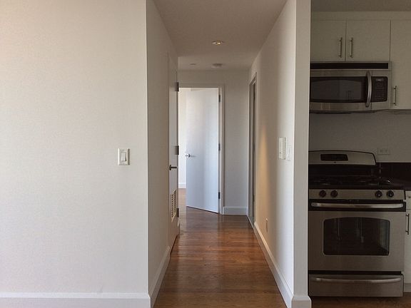 5th image of 236 Livingston St APT 23F