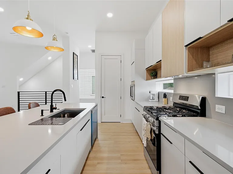 5509 Hershe St — Photo 30