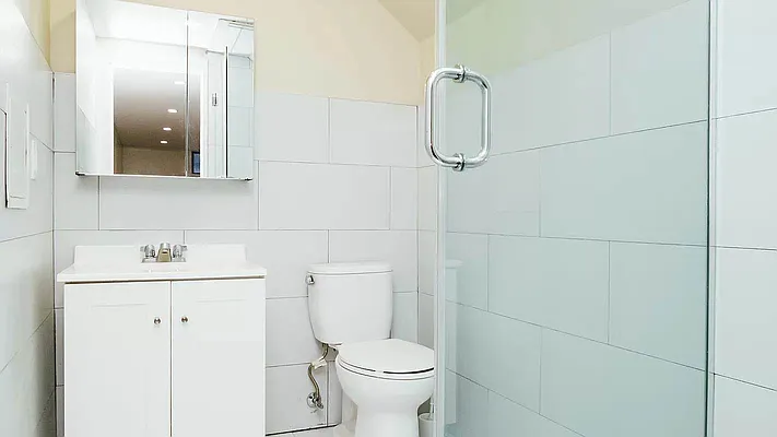 Rented by Lodger Corp | media 5