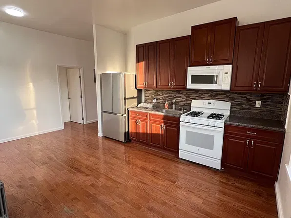 1184 Nostrand Ave #3, Brooklyn, NY 11225