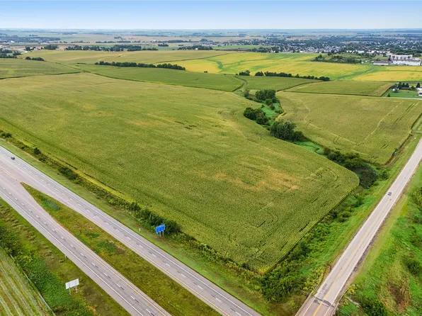 Stoney Point Rd SW, Cedar Rapids, IA 52404