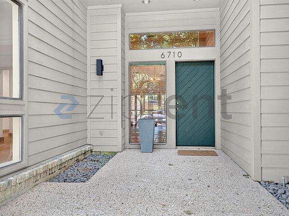 3rd image of 6710 Firelight Ln