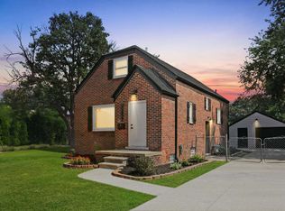 22166 Donald Ave, Eastpointe, MI 48021