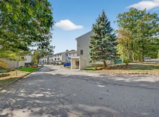 620 Hackett Hill Rd, Manchester, NH 03102