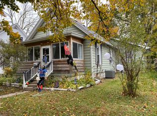 122 N Brown St, Genoa, IL 60135