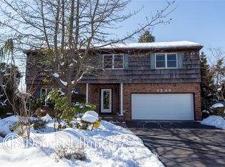 2394 Kowal Ct, Merrick, NY 11566