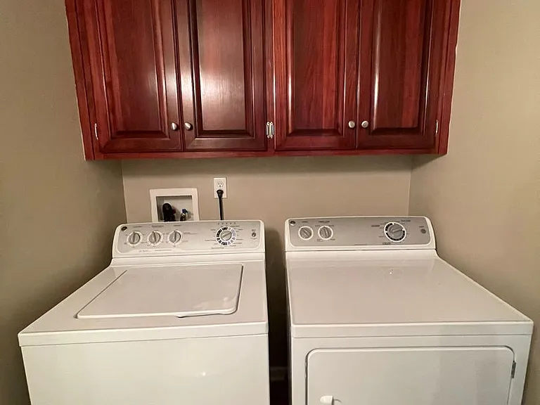 121 Concord Ave — Photo 4