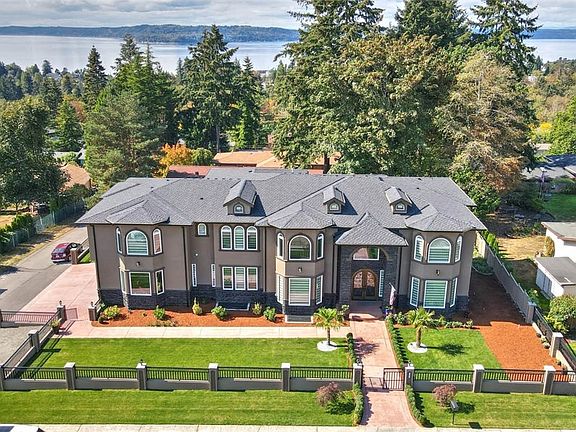 Great access with views of Puget Sound