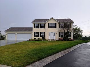 7290 Salzbrenner Ln, Machesney Park, IL 61115
