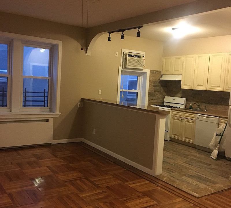 1st image of 4721 44th St APT 3R