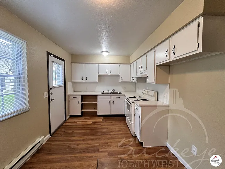 5534 Heatherdowns Blvd — Photo 7