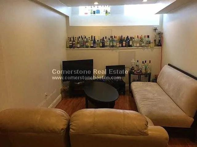 5 bed, $7,500 — Photo 4