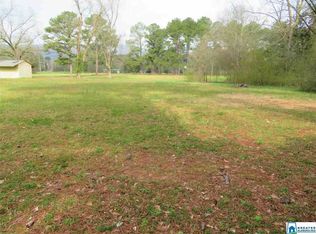 335 Scarbrough Ln, Anniston, AL 36207
