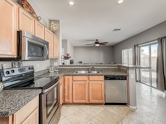 4th image of 41216 N Ericson Ln