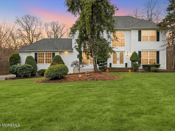 12 Tall Woods Drive, Manalapan, NJ 07726