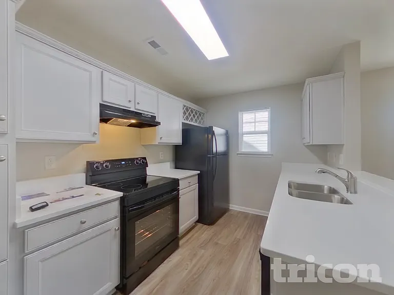 345 Hunslet Cir — Photo 6