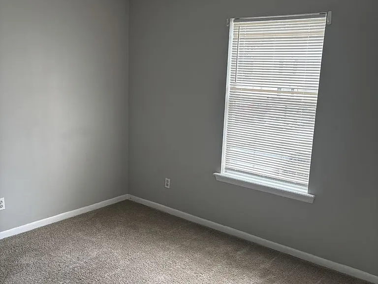 320 Roth Ln SE — Photo 5