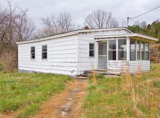 107 Raleigh Dr, Pearisburg, VA 24167