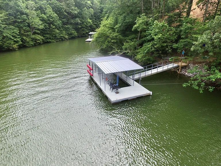Dock