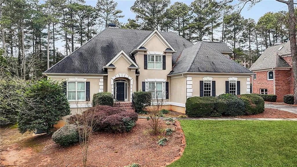 5 bed, 4.5 bath, 3696 sqft, $6,950 — Photo 3