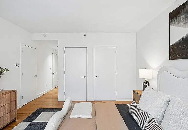 3260 Henry Hudson Pkwy #5L — Photo 3