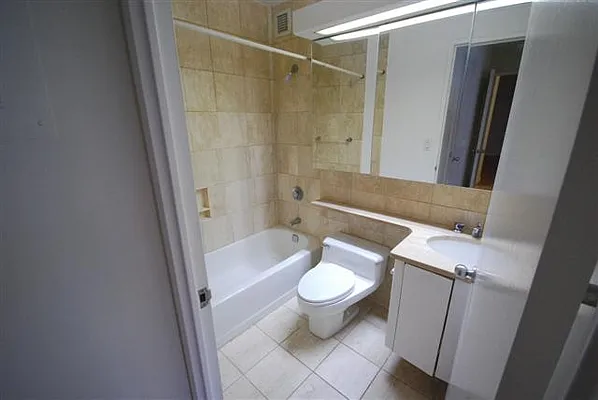 Rented by Luxury Habitat | media 52