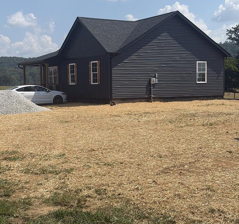 1st image of 1975 Duck Pond Rd