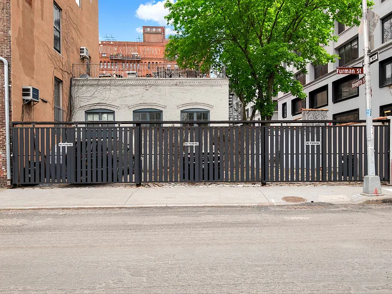 5 Doughty St — Photo 5
