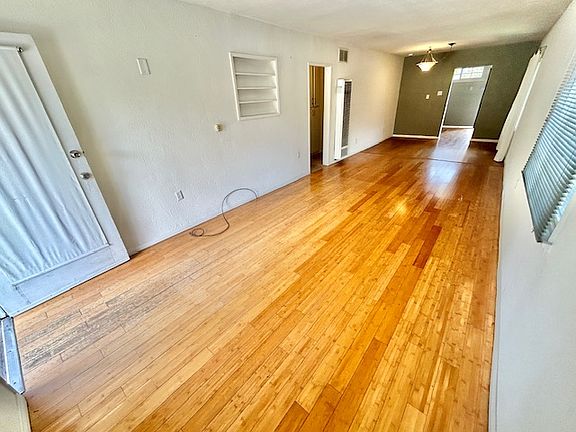 5th image of 4209 Florida St