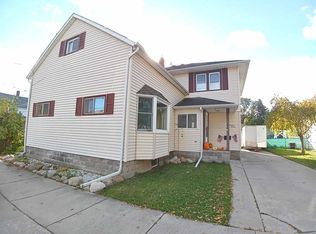 1320 Fremont St, Bay City, MI 48708