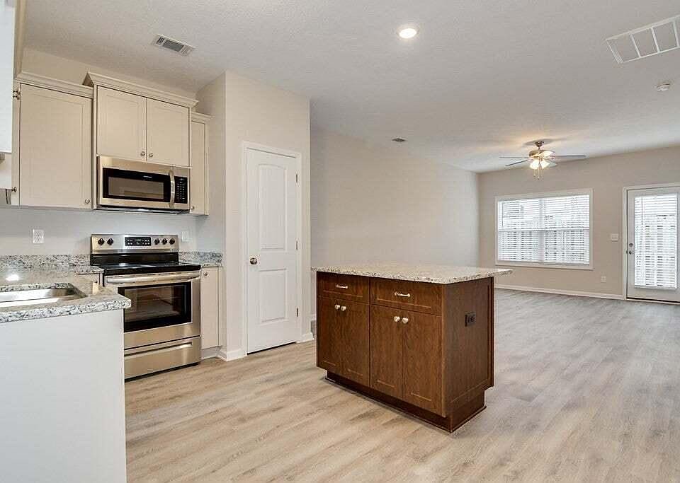2nd image of 346 Bordeaux Drive