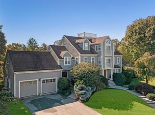 2 Stonecleave Ln, Swampscott, MA 01907