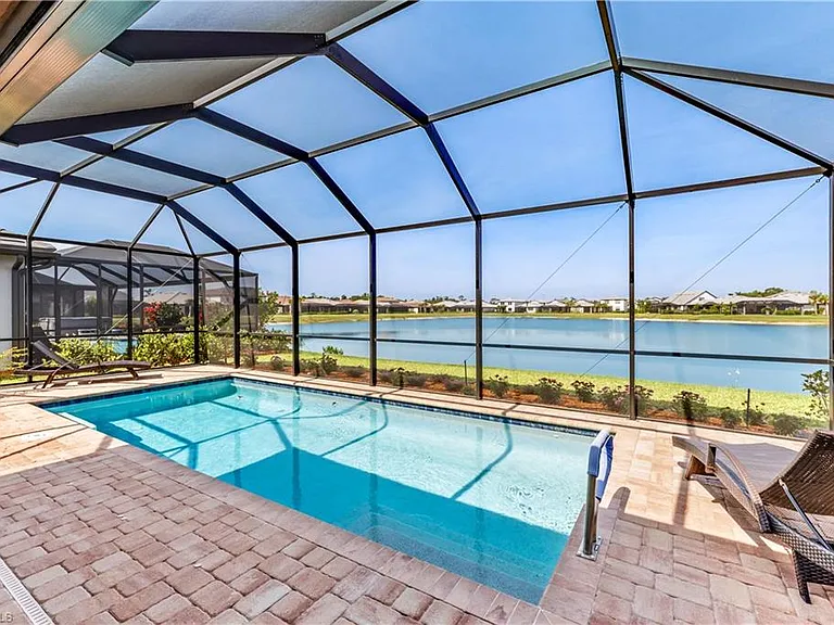 4732 Imperial Eagle Dr — Photo 4