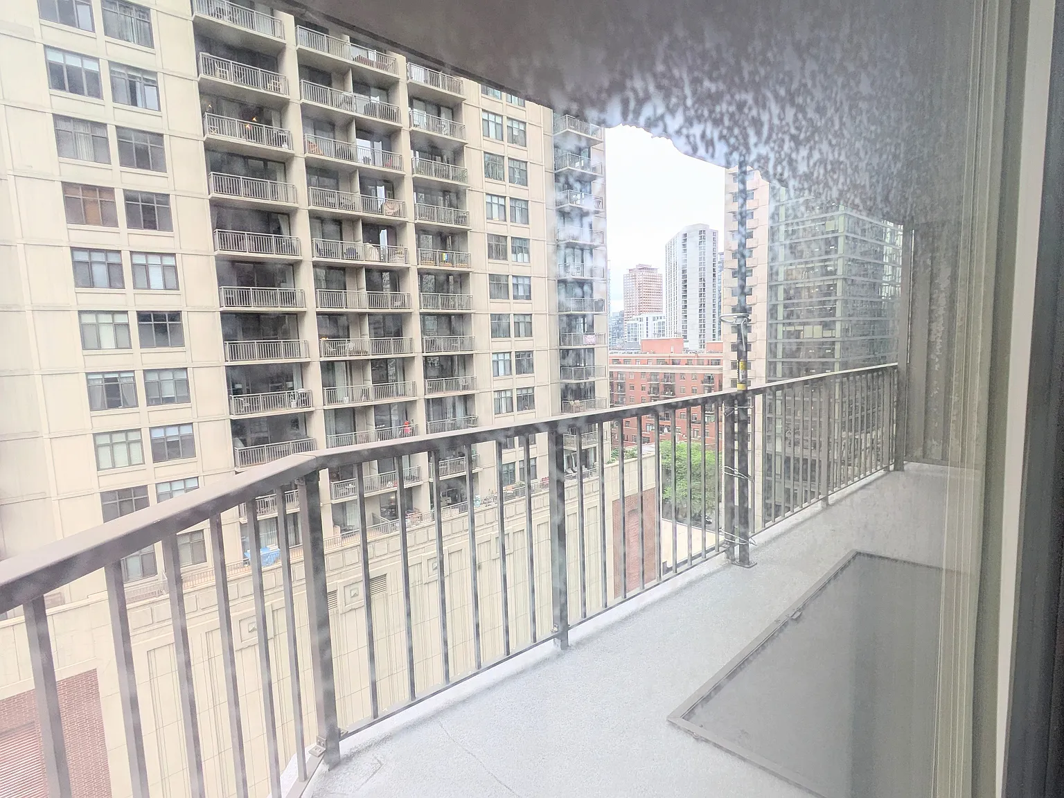 1 bed, 995 sqft, $2,500 — Photo 4