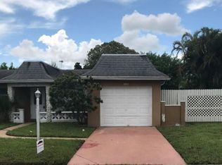 880 SW 49th Way, Pompano Beach, FL 33068