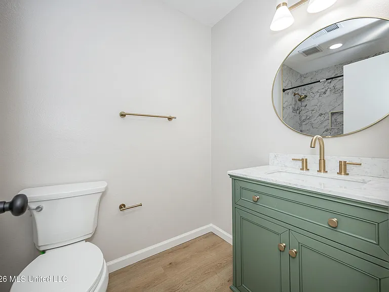 106 Booth Cir — Photo 27